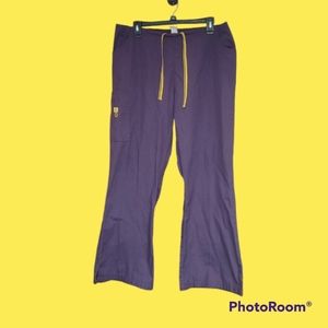 EUC WonderWink Scrub Pants Size XL purple